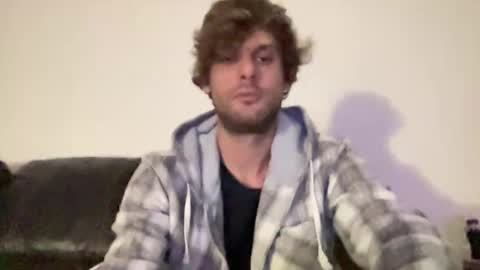 Snapshot of vegassangel chatting on 10-28-25, 03:32 Joeyyy online show from 10-28-25, 03:32