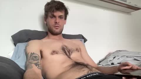 Snapshot of vegassangel chatting on 05-01-26, 06:56 Joeyyy online show from 05-01-26, 06:56