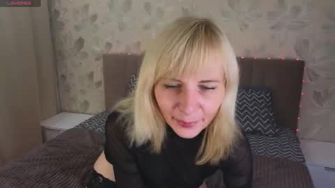 Snapshot of vejadvesma chatting on 06-07-26, 08:51 Elza online show from 06-07-26, 08:51