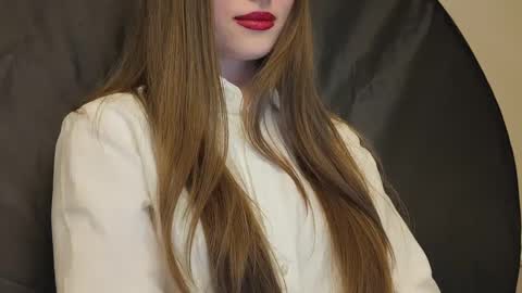 Snapshot of veld16 chatting on 01-22-25, 06:52 Katerina online show from 01-22-25, 06:52