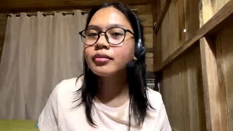Sophie online show from 06-08-26, 01:33