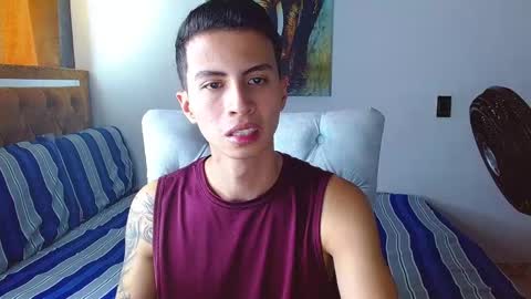 velk_hot1 online show from 03-09-26, 12:31