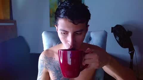 velk_hot1 online show from 03-23-26, 12:53