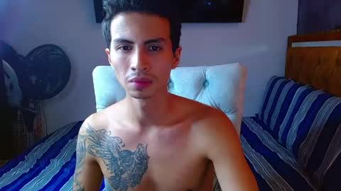 velk_hot1 online show from 04-18-26, 07:07