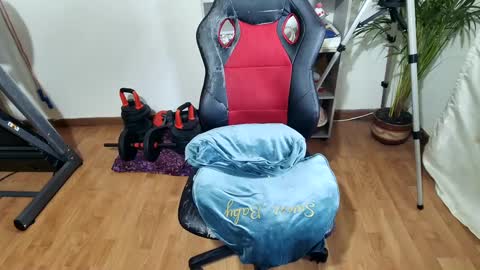 Im VelaI will be Christmas and New Year with my family December 22 to January 13 I will miss you guys. online show from 03-11-25, 02:43