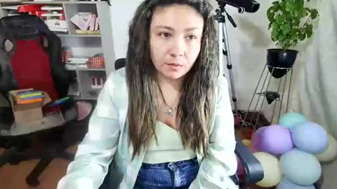 Im VelaI will be Christmas and New Year with my family December 22 to January 13 I will miss you guys. online show from 11-01-25, 05:09