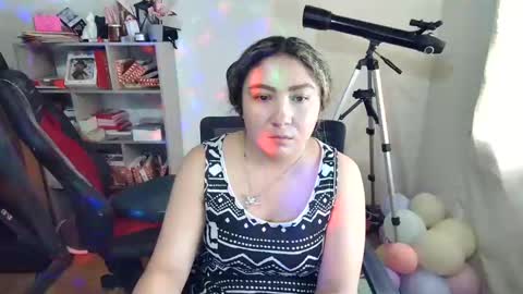 Im VelaI will be Christmas and New Year with my family December 22 to January 13 I will miss you guys. online show from 11-19-25, 06:08