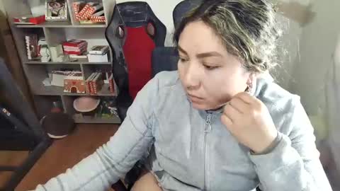 Im VelaI will be Christmas and New Year with my family December 22 to January 13 I will miss you guys. online show from 11-21-25, 09:57