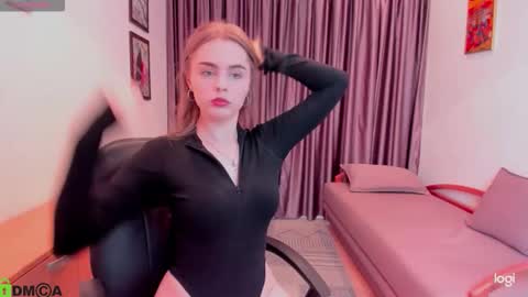 velora_vyxen online show from 10-16-25, 11:44