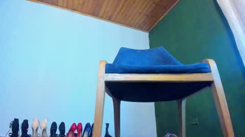 Sara online show from 12-23-25, 12:30