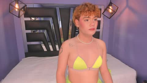 Snapshot of veluniliore chatting on 04-23-26, 06:14 Veluni online show from 04-23-26, 06:14