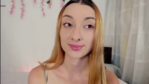 velvet_00 online show from 06-25-26, 02:44