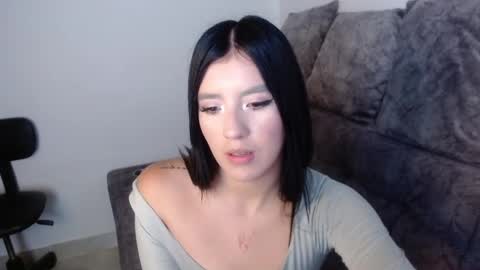 Snapshot of velvet_28_ chatting on 09-23-25, 08:45 velvet_28_ online show from 09-23-25, 08:45
