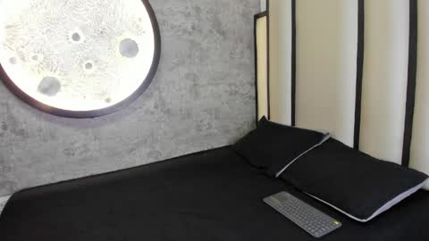 Stefany Y Diego online show from 04-19-26, 11:53