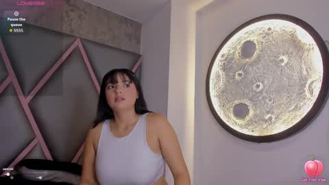 Stefany Y Diego online show from 05-26-26, 11:50