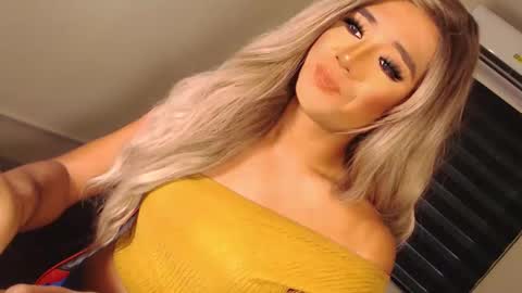 Richy will make you fall in love online show from 10-29-25, 02:03