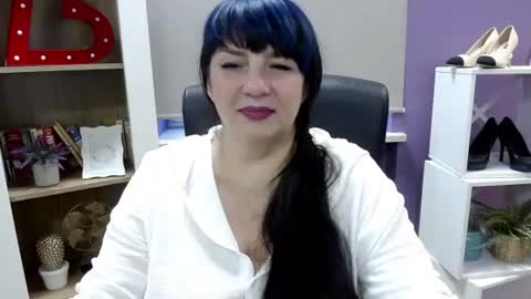 velvet gloria online show from 07-21-26, 06:05