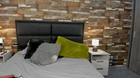 Snapshot of velvet_moon___ chatting on 03-04-26, 04:46 velvet_moon___ online show from 03-04-26, 04:46