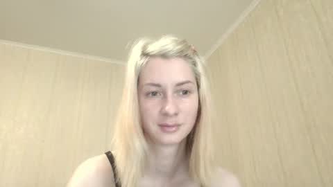 Velvet Pearl online show from 06-28-26, 10:10