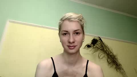 Velvet Pearl online show from 07-29-26, 10:24
