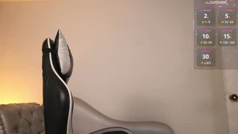 Snapshot of velvet_raze chatting on 07-03-26, 12:44 Velvet online show from 07-03-26, 12:44