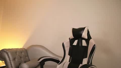 Snapshot of velvet_raze chatting on 07-09-26, 12:31 Velvet online show from 07-09-26, 12:31