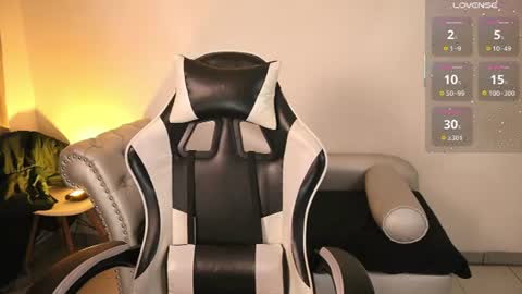 Snapshot of velvet_raze chatting on 07-16-26, 12:55 Velvet online show from 07-16-26, 12:55