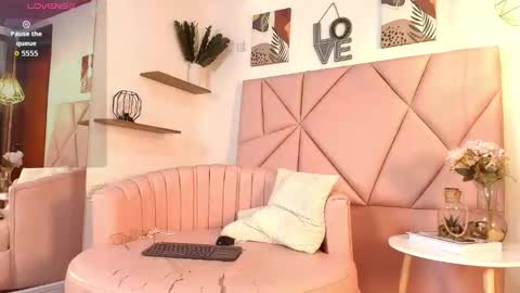 Velvet Nami online show from 02-21-26, 12:06