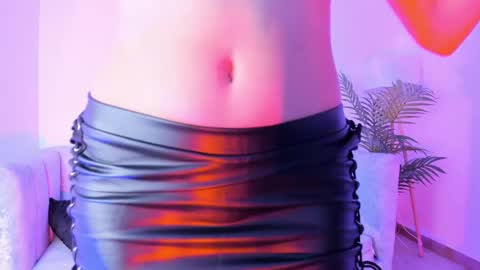 Snapshot of velvetnoir__ chatting on 06-05-26, 11:16 online show from 06-05-26, 11:16