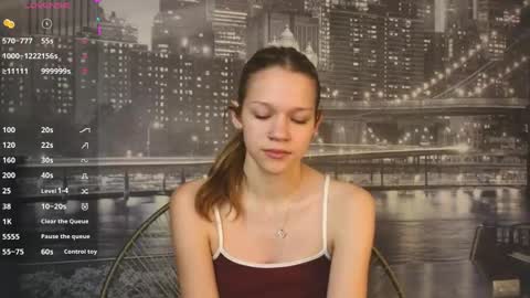 Snapshot of velvetrisque chatting on 06-05-26, 07:36 Kelly online show from 06-05-26, 07:36