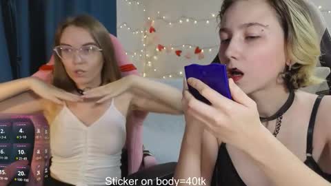 CLEOshort hair  TIna long hair  online show from 11-16-25, 04:34