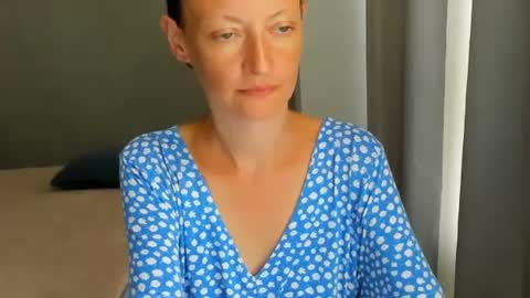 Snapshot of velvetzara chatting on 07-23-26, 12:14 velvetzara online show from 07-23-26, 12:14