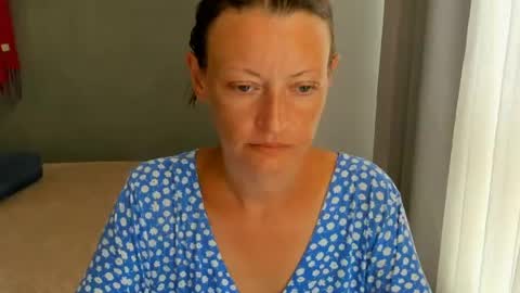 Snapshot of velvetzara chatting on 07-27-26, 12:01 velvetzara online show from 07-27-26, 12:01