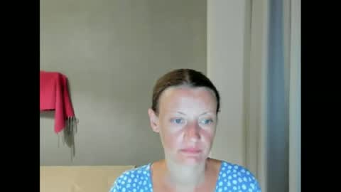 Snapshot of velvetzara chatting on 07-28-26, 07:50 velvetzara online show from 07-28-26, 07:50