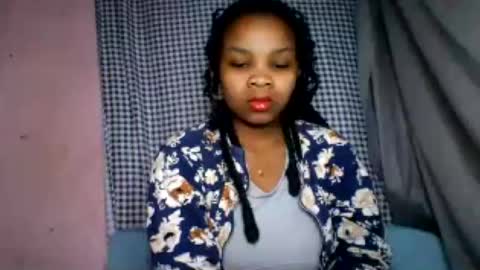 Snapshot of velyssa chatting on 07-28-26, 07:04 velyssa online show from 07-28-26, 07:04