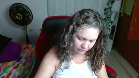 Snapshot of venecasexy44 chatting on 09-09-25, 10:04 venecasexy44 online show from 09-09-25, 10:04