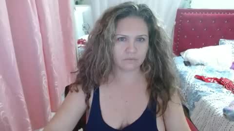 Snapshot of venecasexy44 chatting on 09-22-25, 09:44 venecasexy44 online show from 09-22-25, 09:44