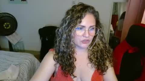 Snapshot of venecasexy44 chatting on 10-04-25, 12:19 venecasexy44 online show from 10-04-25, 12:19
