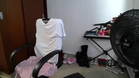 Venelope 3 online show from 11-27-25, 08:00