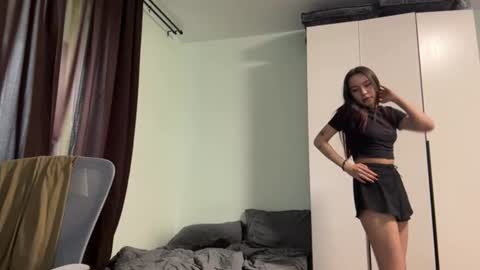 Milla online show from 07-03-26, 02:45