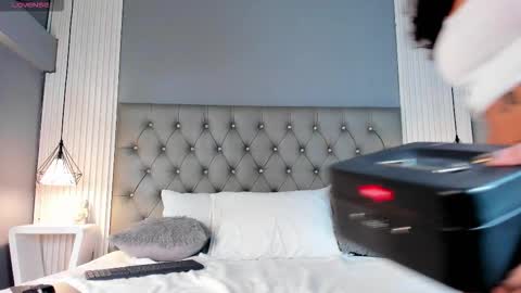 venez sofia  online show from 10-23-25, 06:50