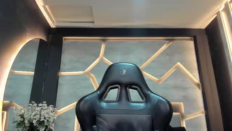 Snapshot of venomdoll_ chatting on 01-12-26, 07:08 VALERIA online show from 01-12-26, 07:08