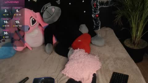 eva online show from 12-19-25, 11:45