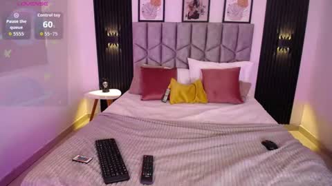 venus_999_ online show from 07-05-26, 10:06