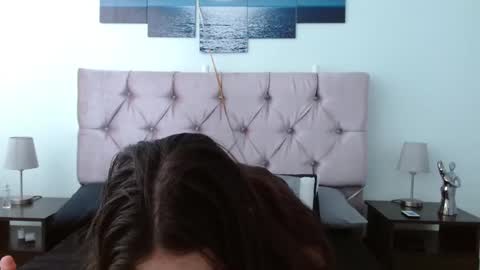 Snapshot of venus__morgan chatting on 02-19-25, 09:03 venus__morgan online show from 02-19-25, 09:03