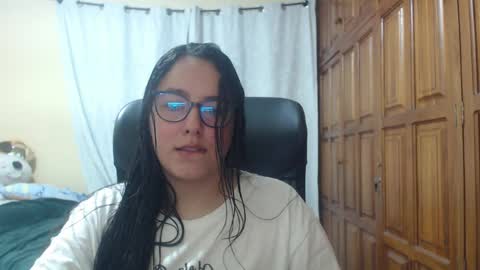 Venus online show from 04-12-26, 01:43