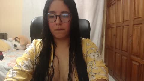 Snapshot of venus_cat_ chatting on 05-24-26, 09:09 Venus online show from 05-24-26, 09:09