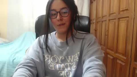 Snapshot of venus_cat_ chatting on 06-07-26, 04:11 Venus online show from 06-07-26, 04:11