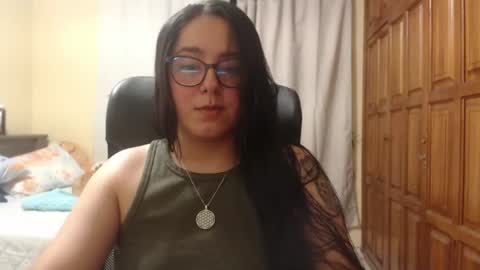 Snapshot of venus_cat_ chatting on 06-15-26, 03:31 Venus online show from 06-15-26, 03:31