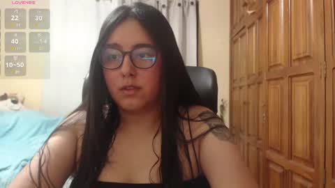 Snapshot of venus_cat_ chatting on 06-30-26, 12:55 Venus online show from 06-30-26, 12:55